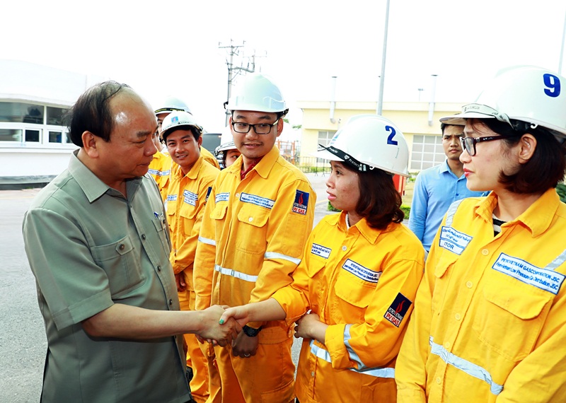 Thủ tướng Nguyễn Xuân Phúc gặp gỡ người lao động PV Gas