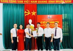 Đảng bộ Công ty CP Giám định - Vinacomin kết nạp ‘Lớp đảng viên 30 năm thành lập Tập đoàn CN Than - Khoáng sản Việt Nam’