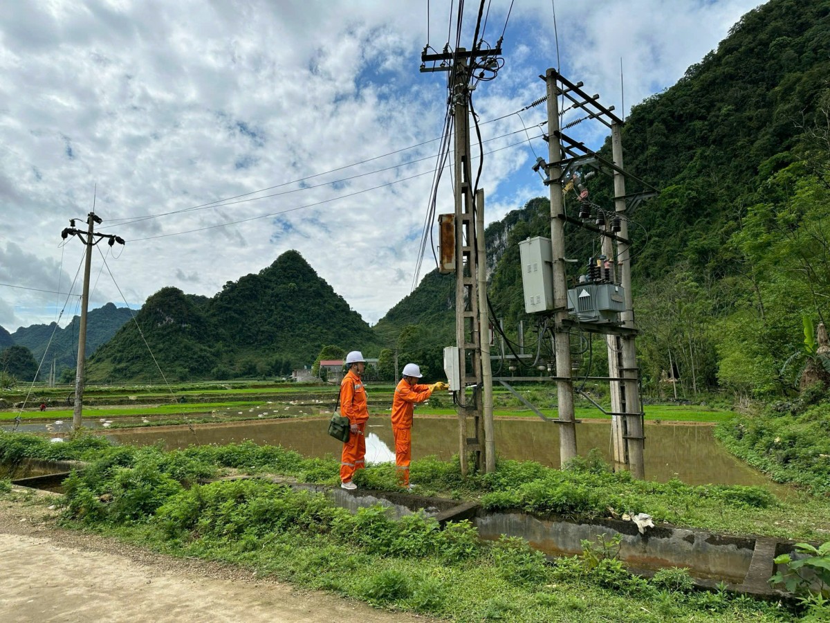 Công ty Điện lực Cao Bằng nỗ lực đảm bảo cung cấp điện an toàn, ổn định