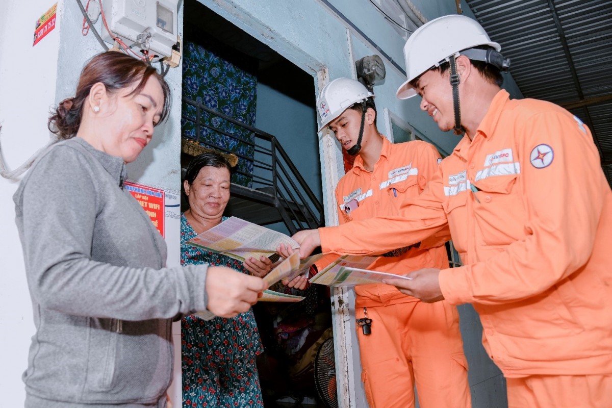 Tăng cường cảnh báo, nâng cao ý thức với các cuộc gọi giả mạo nhân viên điện lực