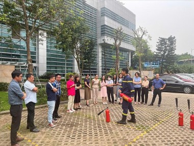Diễn tập phòng cháy chữa cháy và cứu nạn cứu hộ năm 2024 tại tòa nhà EVN