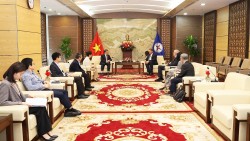 Lãnh đạo Tập đoàn Điện lực Việt Nam làm việc với Andritz