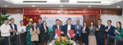 PV GAS LPG và Saint - Gobain Bắc Việt Nam ký hợp đồng mua bán LNG