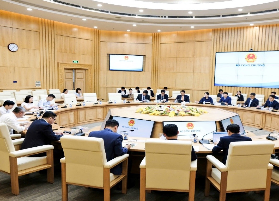 Bộ trưởng Công Thương làm việc với đối tác năng lượng sạch Hàn Quốc, Nhật Bản
