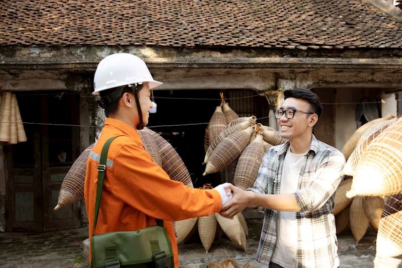 EVNHANOI đẩy mạnh tiếp nhận tài sản công trình, nâng cao tỷ lệ bán lẻ điện trực tiếp