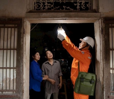 EVNHANOI đẩy mạnh tiếp nhận tài sản công trình, nâng cao tỷ lệ bán lẻ điện trực tiếp