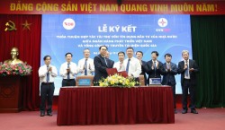 EVNNPT ký thỏa thuận hợp tác tài trợ vốn tín dụng đầu tư của nhà nước với VDB