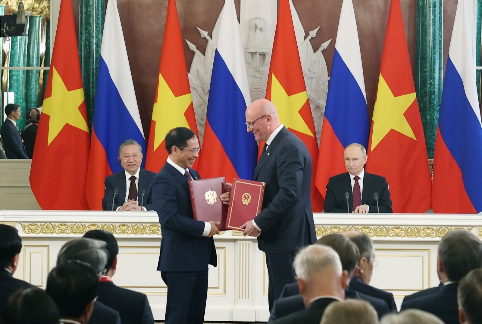 Bước phát triển mới trong hợp tác dầu khí Việt Nam - Liên bang Nga