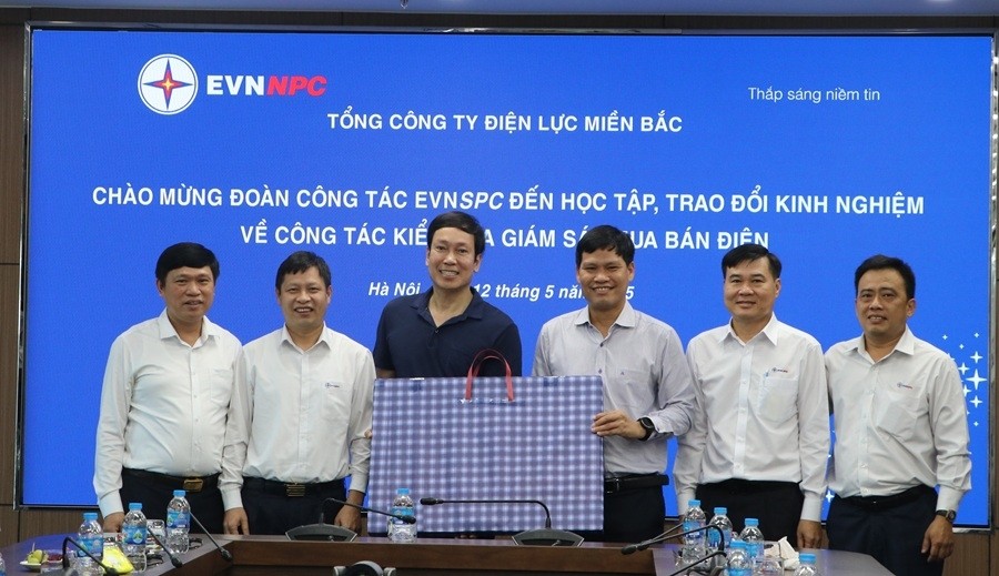 EVNSPC trao đổi kinh nghiệm về kiểm tra, giám sát mua bán điện, điều chỉnh phụ tải với EVNNPC và EVNHANOI
