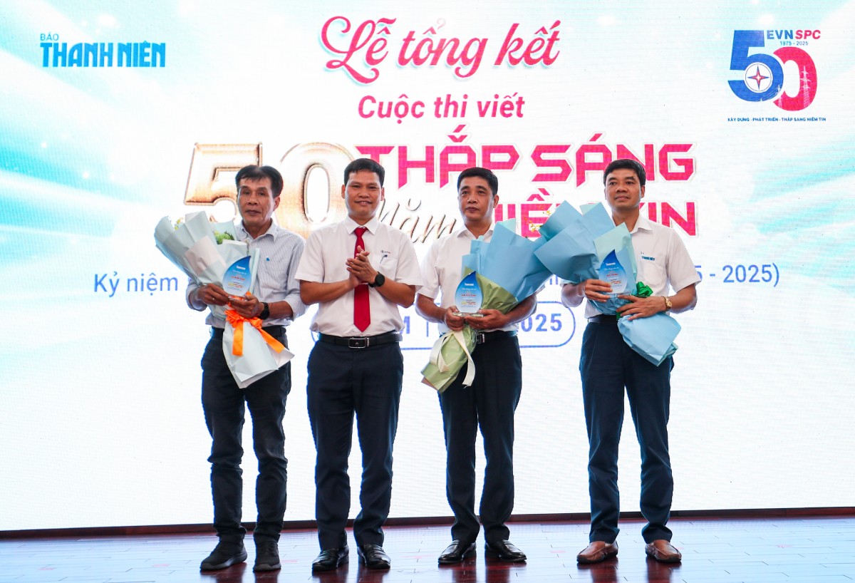Trao giải cuộc thi viết về ngành Điện miền Nam ‘50 năm thắp sáng niềm tin’