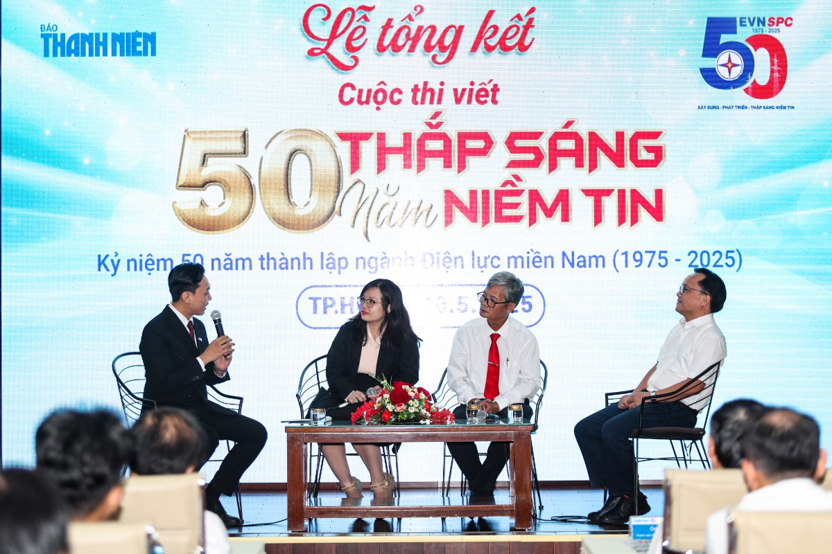 Trao giải cuộc thi viết về ngành Điện miền Nam ‘50 năm thắp sáng niềm tin’