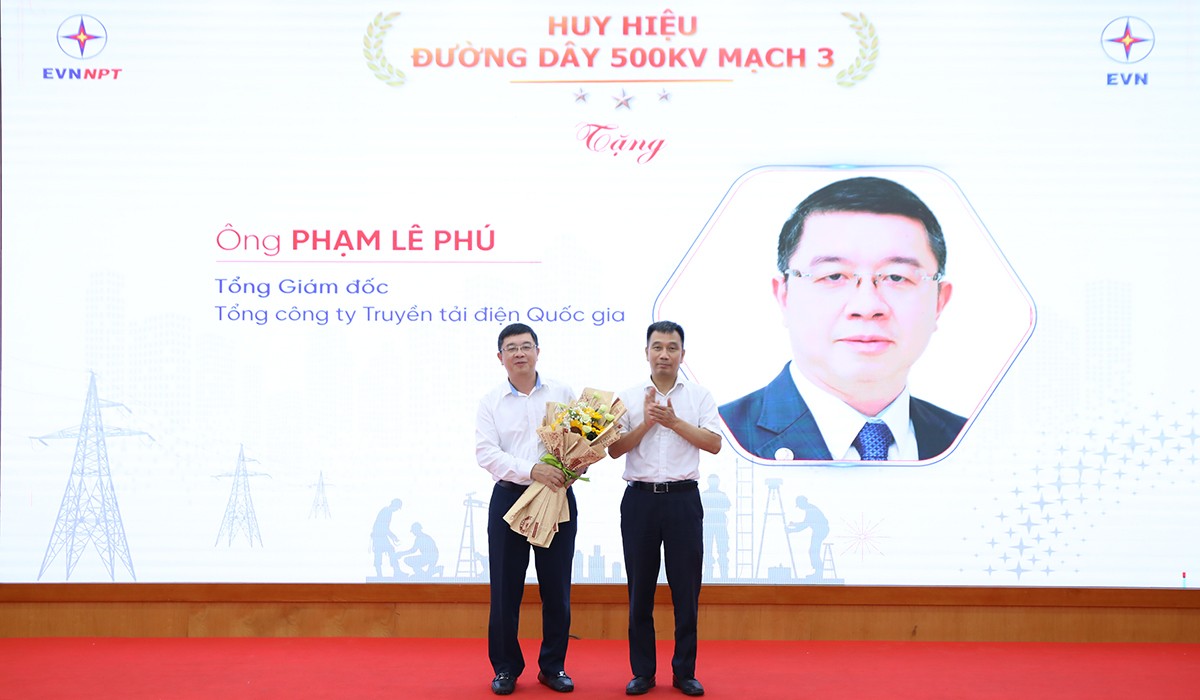 EVNNPT tổng kết phong trào thi đua yêu nước giai đoạn 2020-2025 và vinh danh các điển hình tiên tiến
