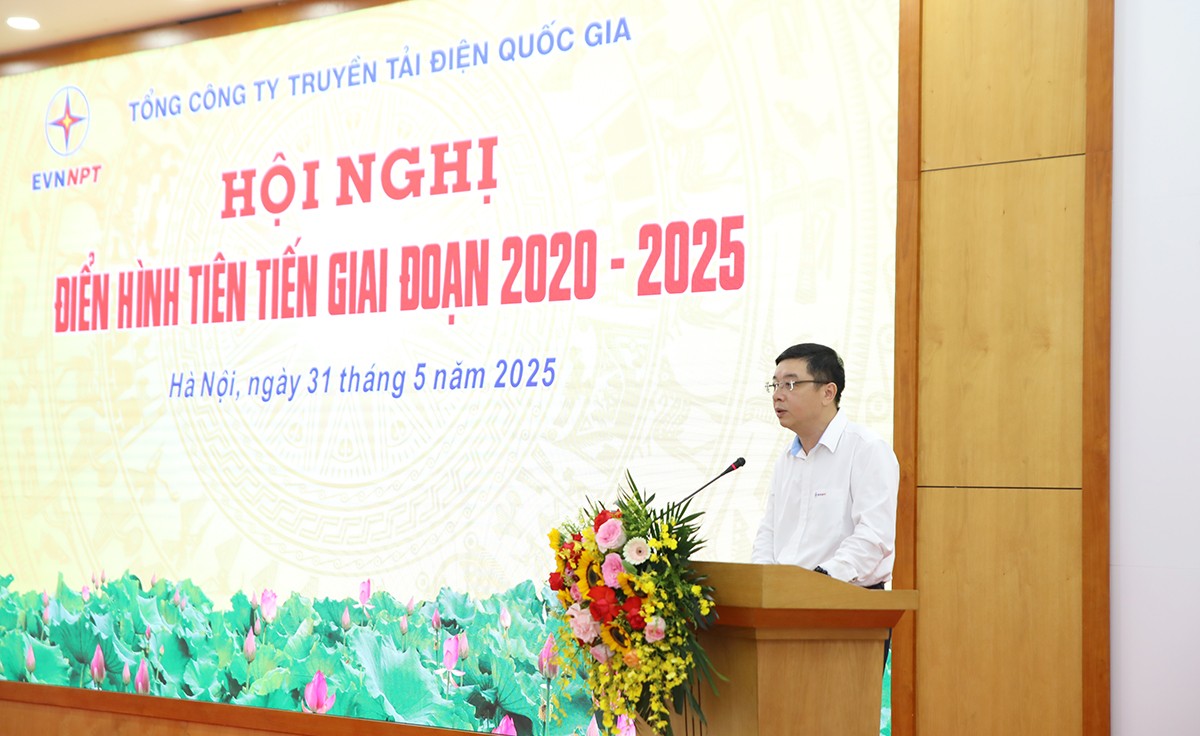 EVNNPT tổng kết phong trào thi đua yêu nước giai đoạn 2020-2025 và vinh danh các điển hình tiên tiến