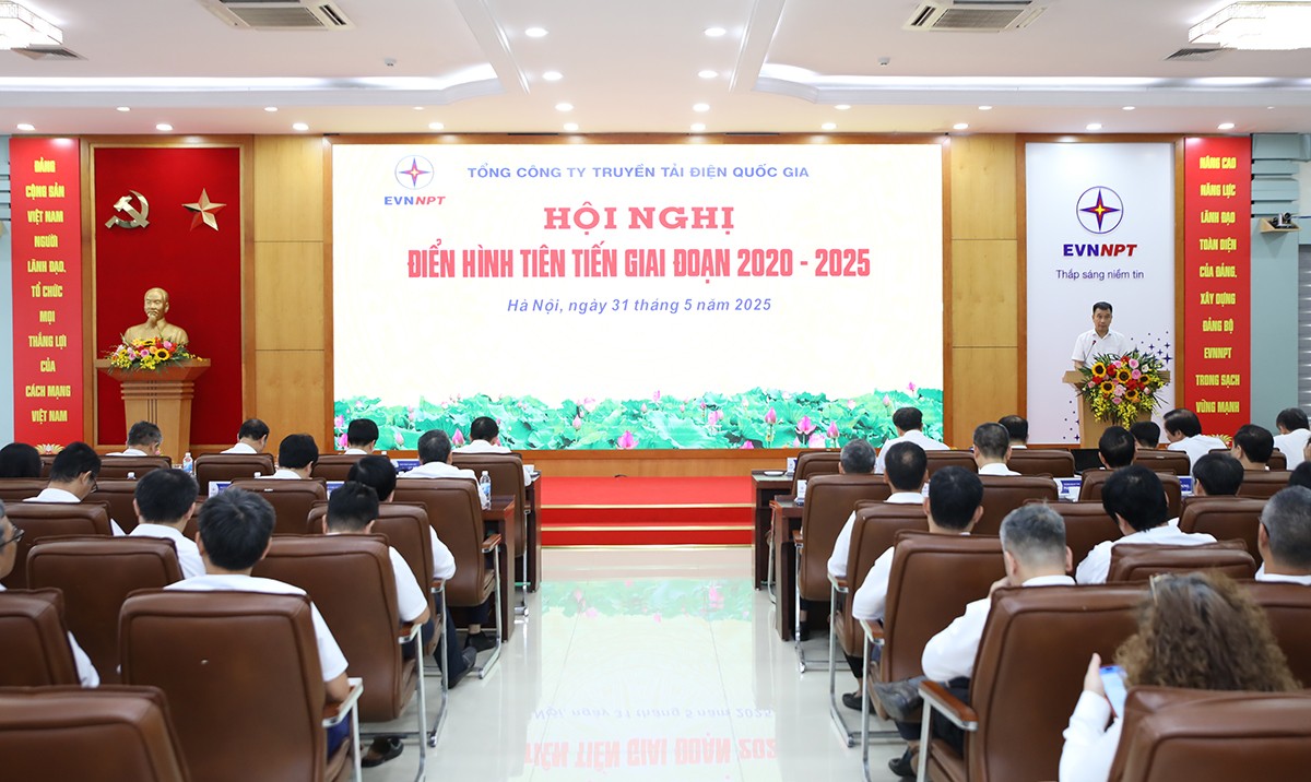 EVNNPT tổng kết phong trào thi đua yêu nước giai đoạn 2020-2025 và vinh danh các điển hình tiên tiến