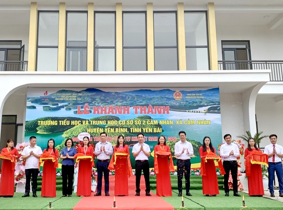 PV GAS tài trợ xây dựng Trường Tiểu học và THCS số 2 Cảm Nhân (tại Yên Bái)