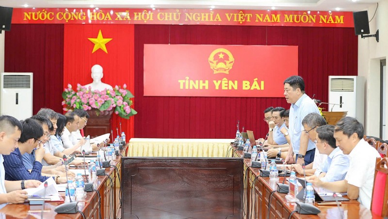 EVN và tỉnh Yên Bái bàn giải phóng mặt bằng dự án đường dây 500kV Lào Cai - Vĩnh Yên