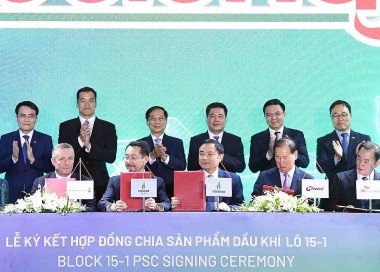 Ký hợp đồng phân chia sản phẩm (PSC) Lô 15-1 tại vùng biển phía Nam Việt Nam