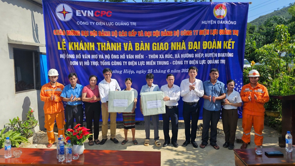 Khánh thành nhà đại đoàn kết do EVNCPC hỗ trợ tại Đakrông (Quảng Trị)