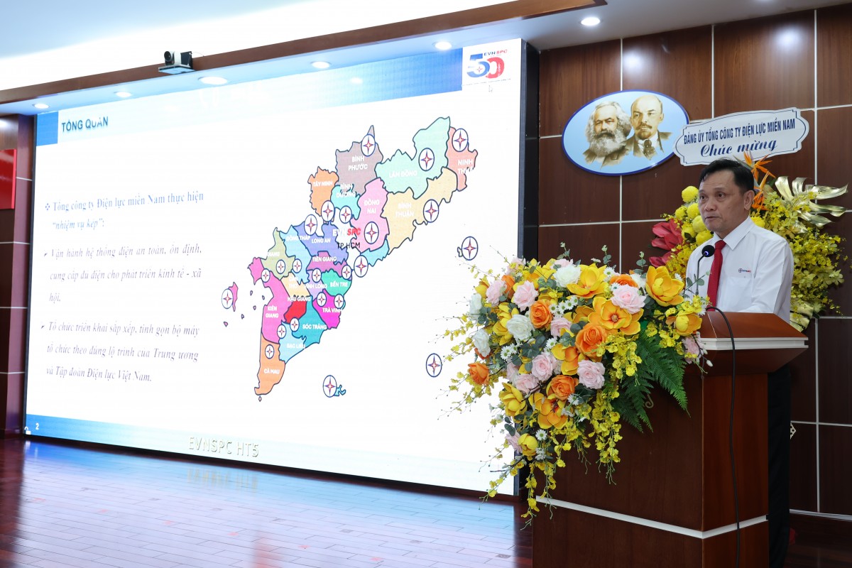 EVNSPC đón nhận Huân chương Lao động và sơ kết hoạt động 6 tháng đầu năm 2025