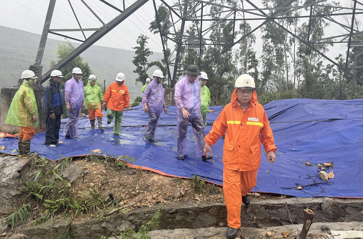 EVNNPT tập trung cao độ, chủ động ứng phó với bão số 3 (Wipha)