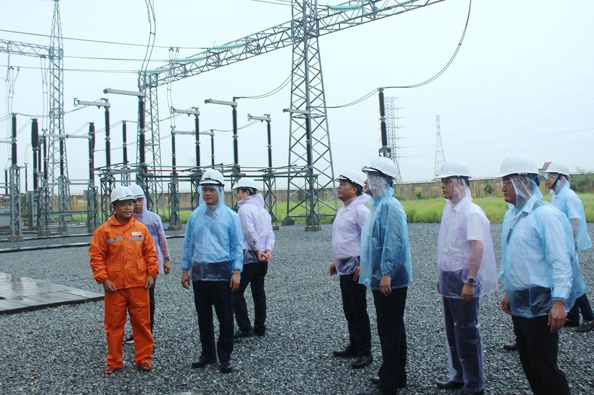 EVNNPT tập trung cao độ, chủ động ứng phó với bão số 3 (Wipha)