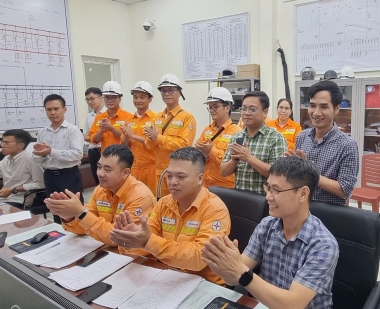 Đóng điện dự án Trạm biến áp 500kV Vĩnh Yên và đường dây đấu nối