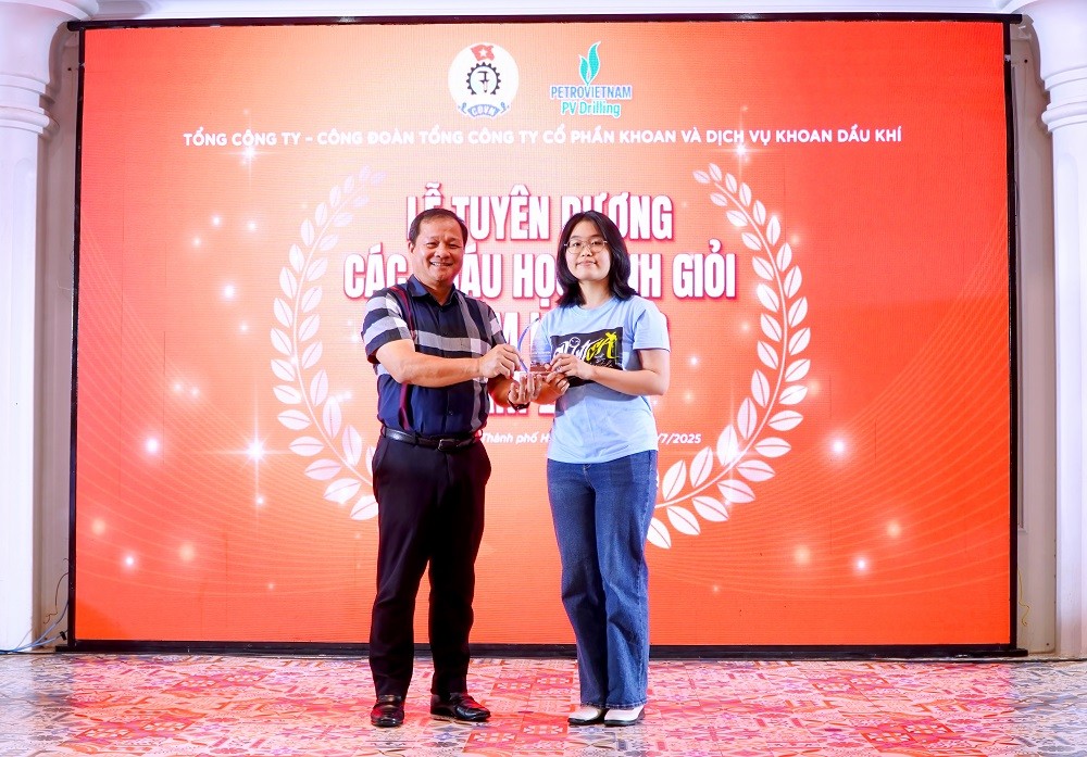 PV Drilling tổ chức tuyên dương và hành trình về nguồn cho các cháu đạt thành tích học sinh giỏi 8 năm liên tục