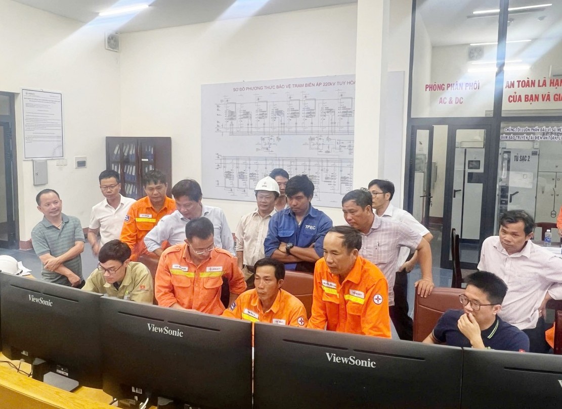 Đóng điện dự án nâng công suất Trạm biến áp 220kV Tuy Hòa