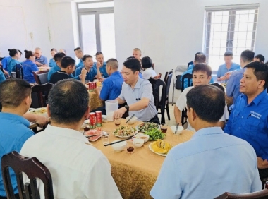 Đầm ấm ‘Bữa cơm công đoàn’ tại Công ty Cổ phần Giám định - Vinacomin