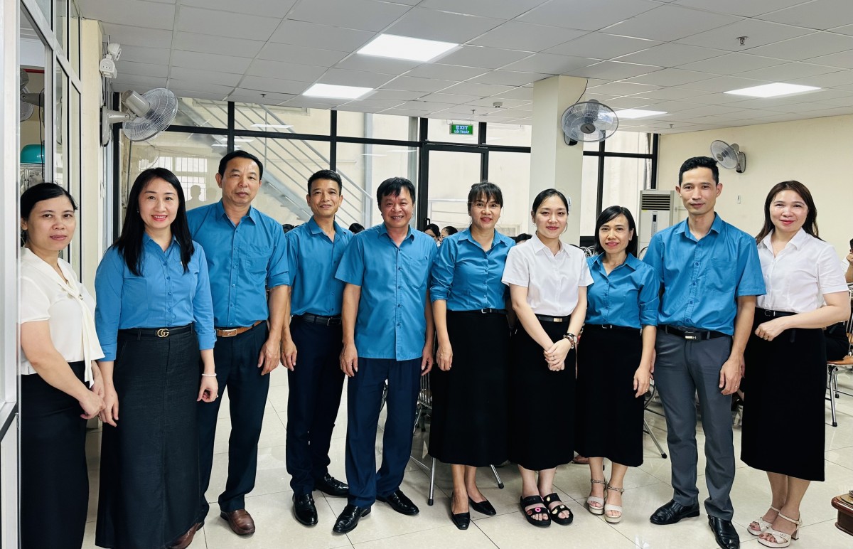Đầm ấm ‘Bữa cơm công đoàn’ tại Công ty Cổ phần Giám định - Vinacomin