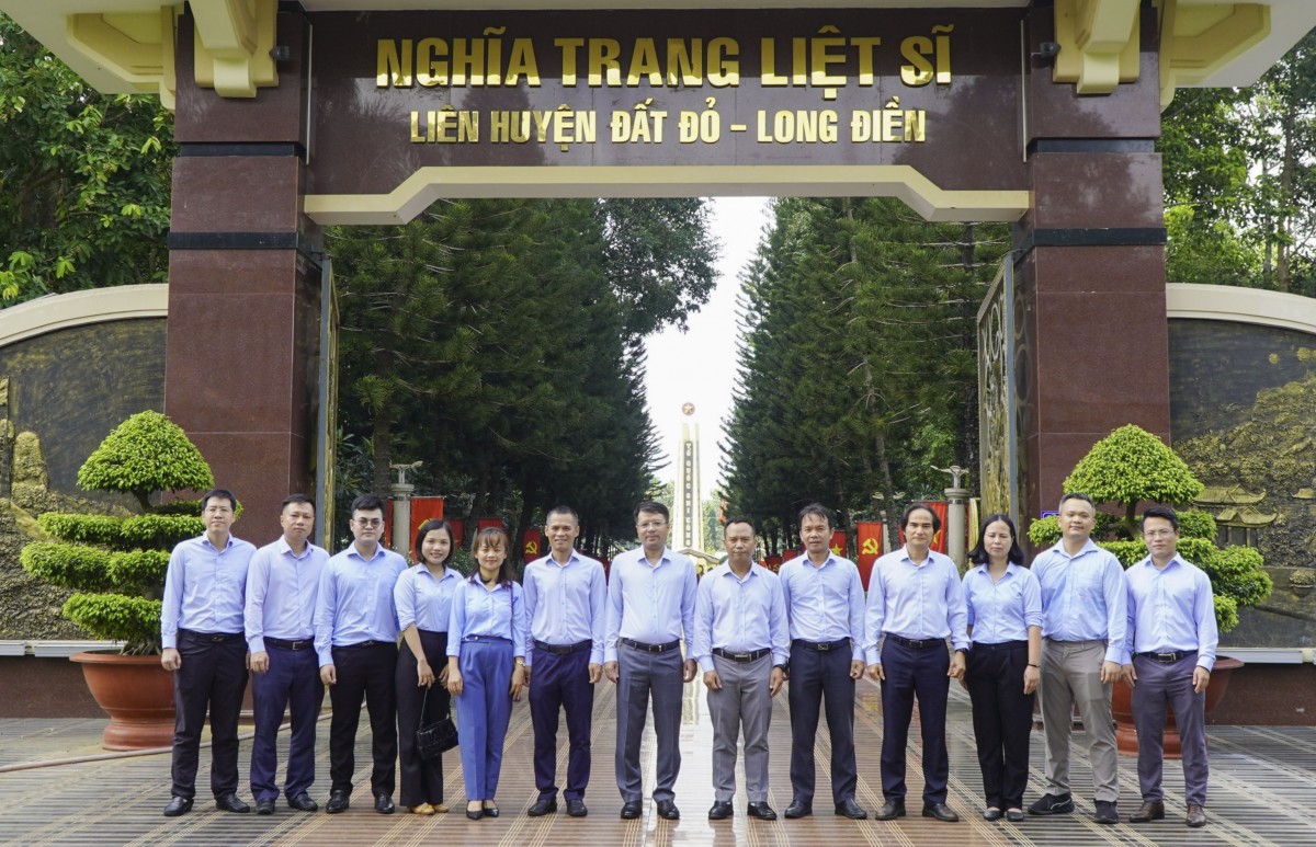 PV GAS SE dâng hương tưởng niệm nhân ngày Thương binh - Liệt sỹ