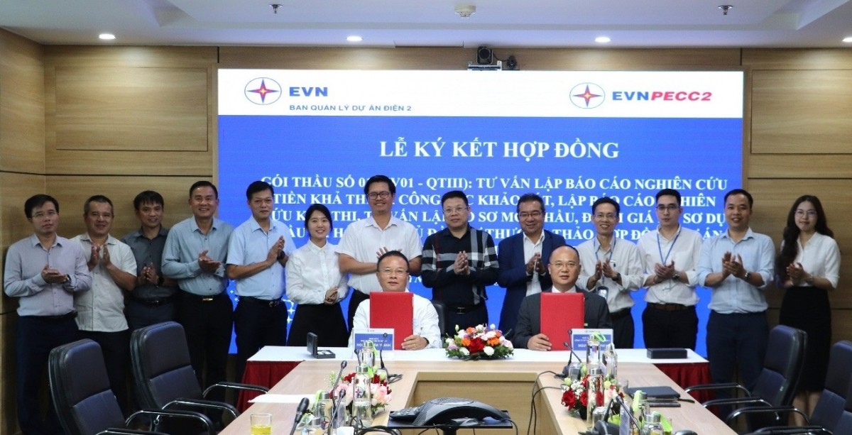 Ký hợp đồng tư vấn dự án Nhà máy Nhiệt điện LNG Quảng Trạch 3