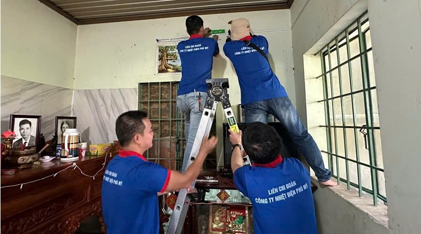 Công ty Nhiệt điện Phú Mỹ tri ân các gia đình có công với cách mạng