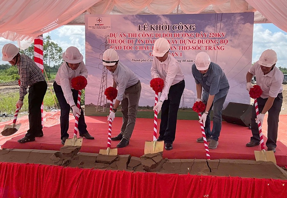 Khởi công di dời đường dây 220kV phục vụ cao tốc Châu Đốc - Cần Thơ - Sóc Trăng