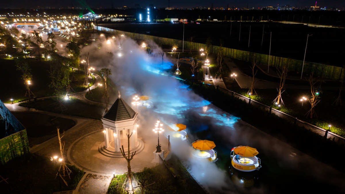 Vẻ đẹp siêu thực trên Dòng sông Ánh sáng T&T City Millennia