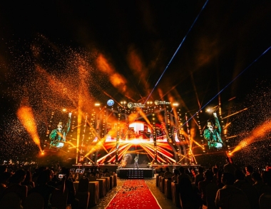 Mãn nhãn với “siêu sân khấu” tại Đại nhạc hội T&T City Millennia