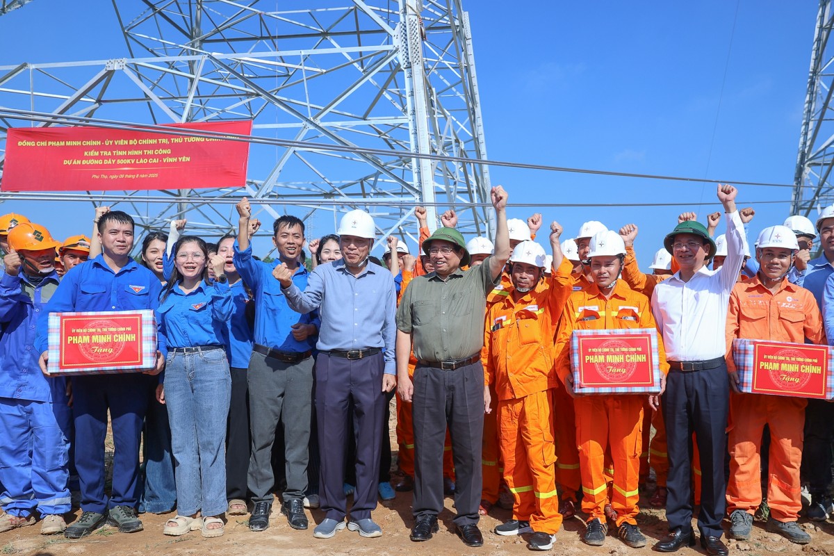 Thủ tướng kiểm tra tiến độ dự án đường dây 500kV Lào Cai - Vĩnh Yên