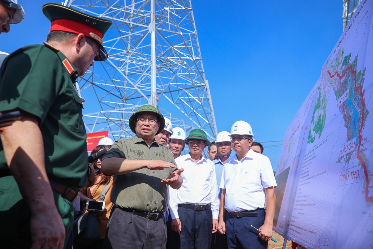Thủ tướng kiểm tra tiến độ dự án đường dây 500kV Lào Cai - Vĩnh Yên