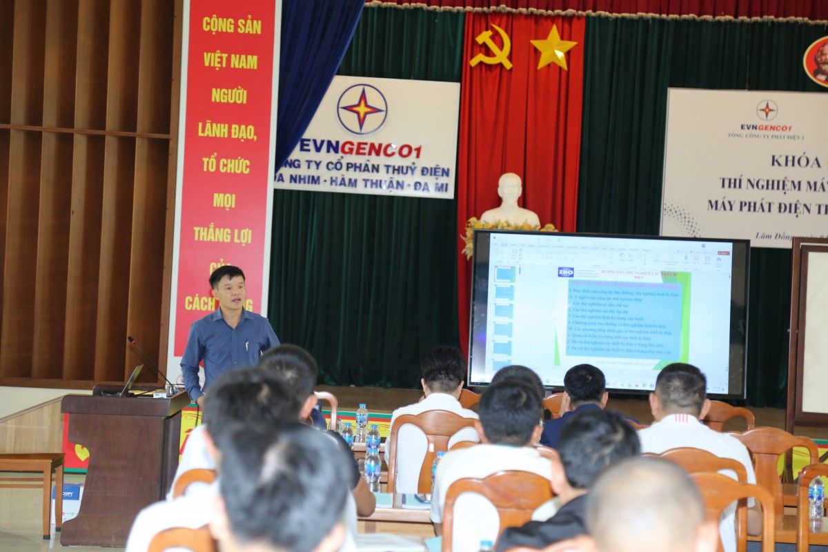 EVNGENCO1 tổ chức khóa đào tạo thí nghiệm máy biến áp, máy cắt, máy phát điện trong nhà máy điện