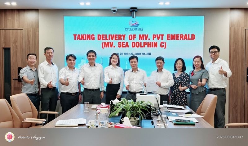Tiếp nhận tàu PVT Emerald - PVTrans tiếp tục chiến lược trẻ hóa và đa dạng đội tàu