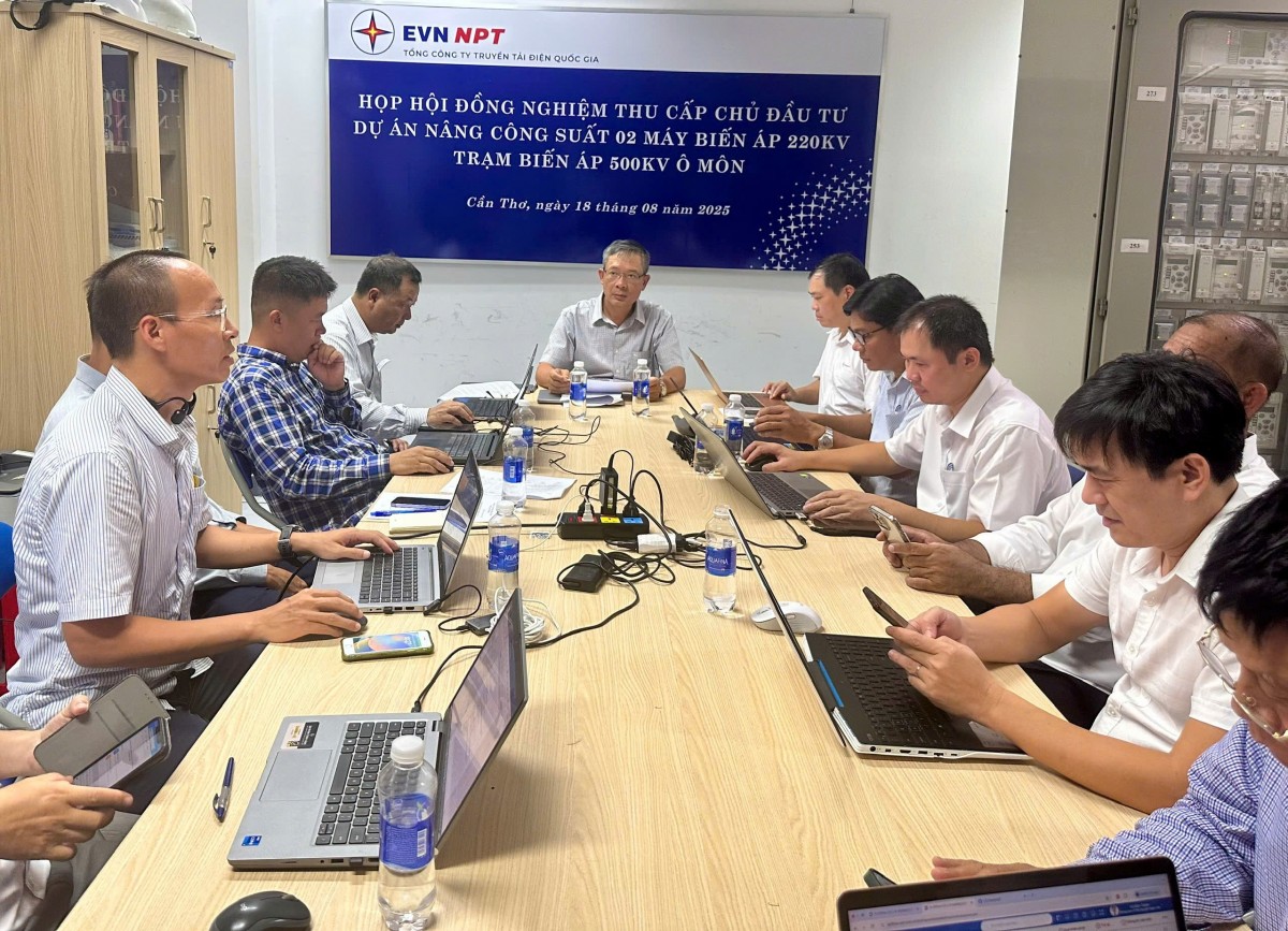 Đóng điện dự án nâng công suất 2 máy biến áp 220kV tại Trạm 500kV Ô Môn