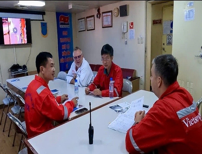 BSR tiếp nhận lô dầu đầu tiên từ mỏ Kình Ngư Trắng - Kình Ngư Trắng Nam (Lô 09-2/09)