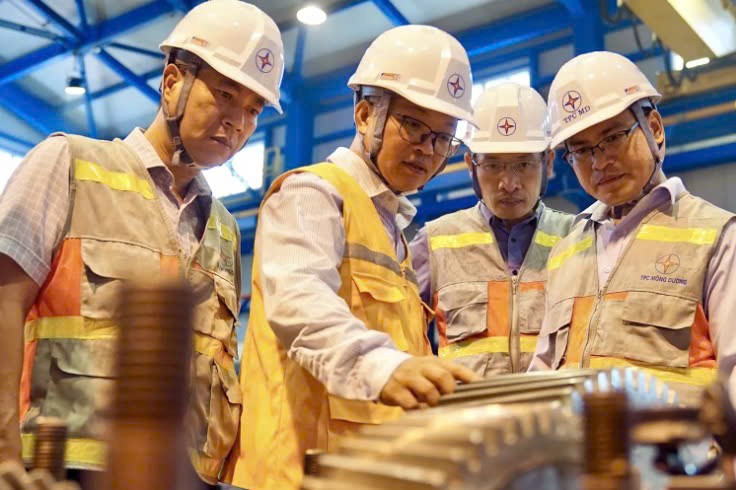 EVNGENCO3 động viên người lao động tham gia đại tu tổ máy 1 Nhiệt điện Mông Dương 1