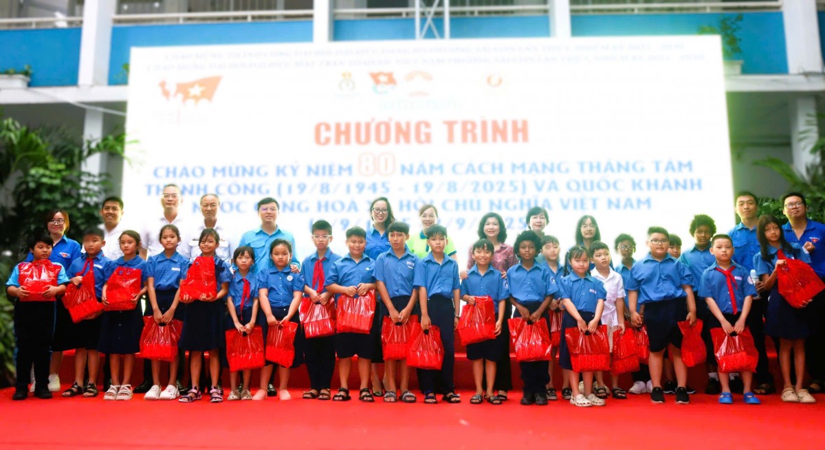 PVTrans chung tay lan tỏa giá trị nhân văn nhân kỷ niệm Quốc khánh 2/9
