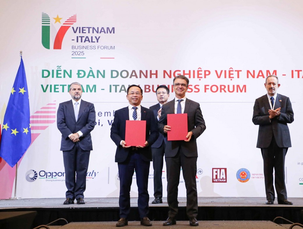 EVN và CDP trao Ý định thư hợp tác trong dự án Nhà máy Thủy điện Tích năng Bác Ái