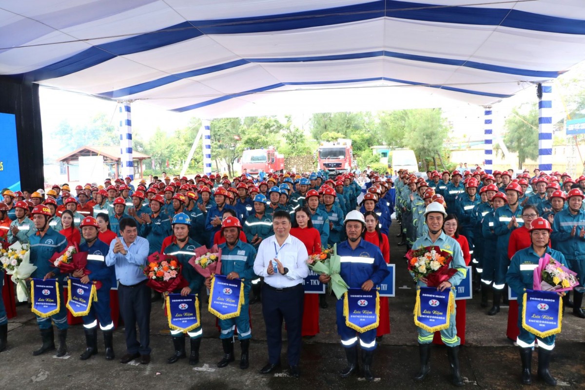 Nâng cao năng lực cấp cứu mỏ bán chuyên TKV