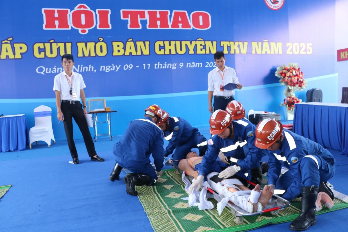 Nâng cao năng lực cấp cứu mỏ bán chuyên TKV