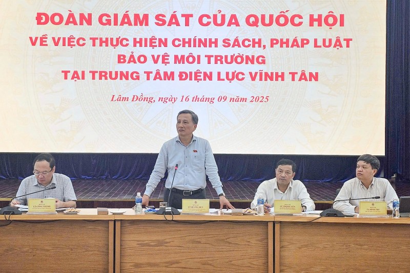 Tro xỉ từ Trung tâm Điện lực Vĩnh Tân đang trở thành nguồn tài nguyên thứ sinh quý giá