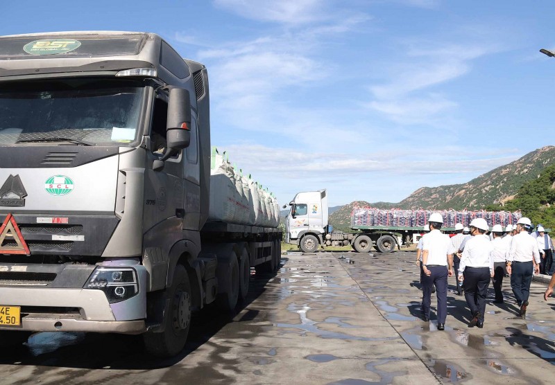 Tro xỉ từ Trung tâm Điện lực Vĩnh Tân đang trở thành nguồn tài nguyên thứ sinh quý giá