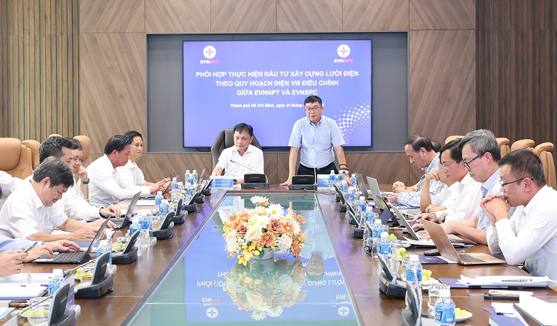 EVNNPT và EVNSPC tăng cường phối hợp trong đầu tư, vận hành lưới truyền tải điện